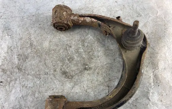 Toyota Land Cruiser (J120) Front upper control arm/wishbone 