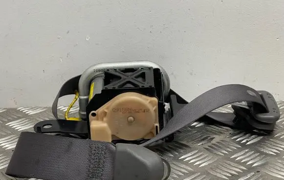 Hyundai Tucson JM Front seatbelt 888202e400