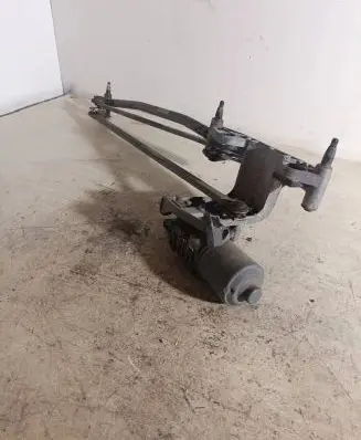 Ford C-MAX I Front wiper linkage and motor