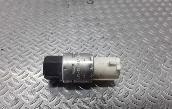 Ford C-MAX I Air conditioning (A/C) pressure sensor 95BW19E561AA