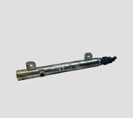 Opel Zafira B Fuel main line pipe 55197372 027698