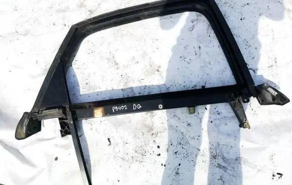 Audi A4 S4 B6 8E 8H Rear door window/glass frame 