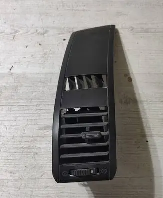 SsangYong Rodius Dash center air vent grill 6963A08000