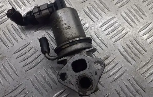 Audi A3 S3 8L EGR valve 06A131501F