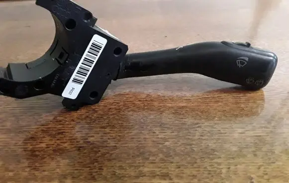 Volkswagen PASSAT B5 Wiper control stalk 4B0953503F CZK0301202012