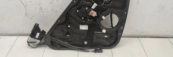 Hyundai Tucson TL Rear door window regulator with motor 81420D7510