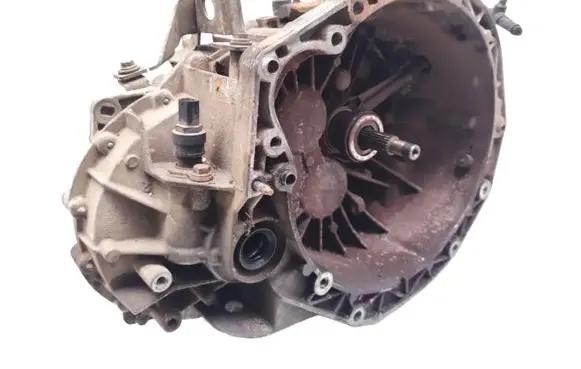 Opel Vivaro Manual 5 speed gearbox