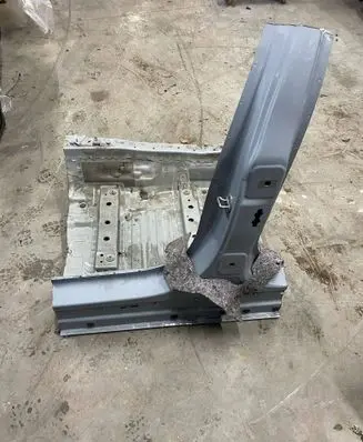 BMW 5 G60 G61 Pillar (middle) 