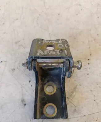 Citroen C5 Rear door lower hinge