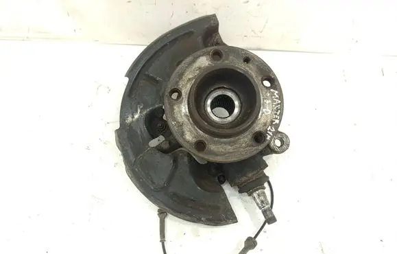 Renault Master III Front wheel hub 195U