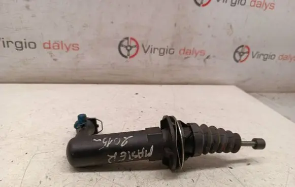 Renault Master III Master brake cylinder 306204410r 9221601