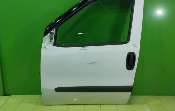 Opel Combo D Front door PRZOD XP102