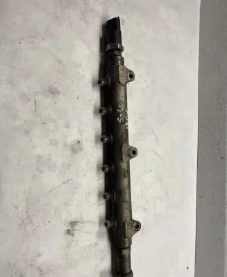 Volvo V70 Fuel main line pipe 0445215010