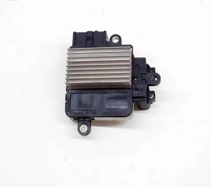 Lexus GS 300 350 430 450H Coolant fan relay 4993003300 8925730070