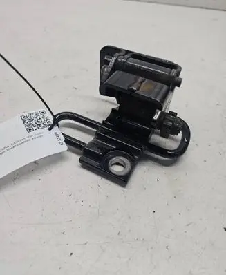 Audi Q7 4L Rear door lower hinge 4L0833411