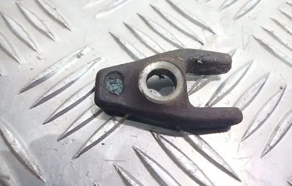 Volvo S40, V40 Fuel Injector clamp holder