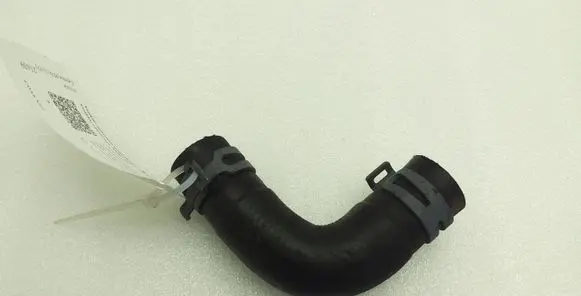 Porsche Cayenne (92A) Engine coolant pipe/hose 7P0121157B