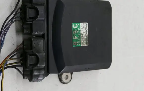 Mazda 6 Fuel injection control unit/module RF5C18701A