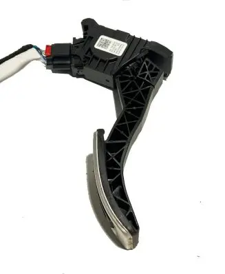 Volkswagen Golf VII Accelerator throttle pedal 5Q1723503K 19851 5Q1723503