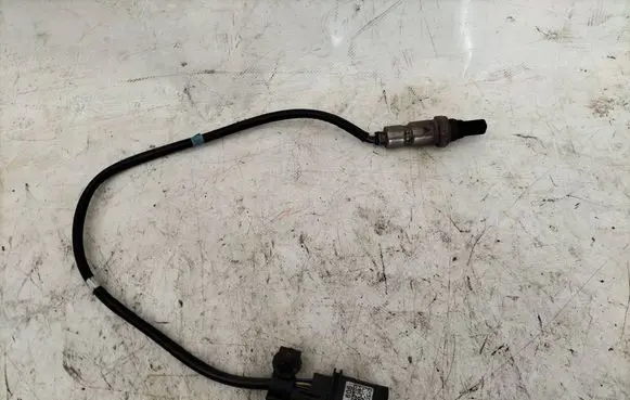 Volkswagen Touran III Lambda probe sensor 04L906262AG