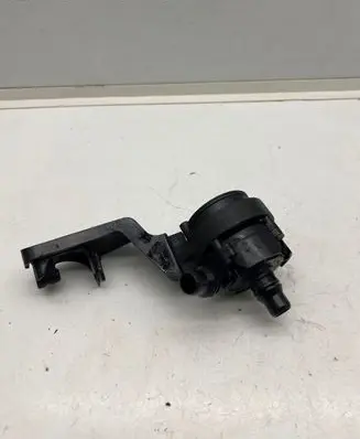 BMW 5 G30 G31 Electric auxiliary coolant/water pump 9372723