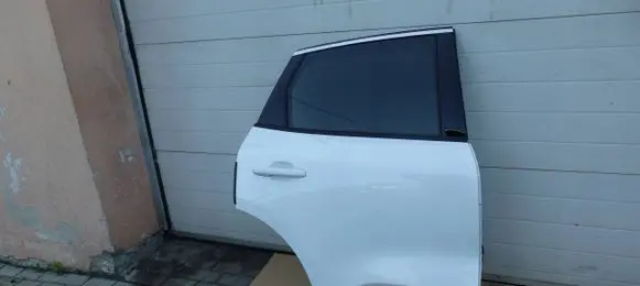 Ford Kuga III Rear door