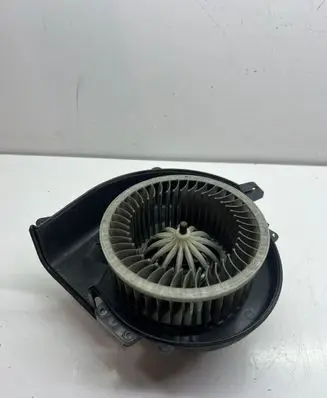 Skoda Fabia Mk1 (6Y) Heater fan/blower 6Q1819015G A9674