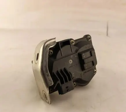 Nissan X-Trail T32 Intake manifold valve actuator/motor 27513E1197