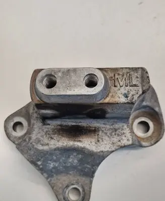 Peugeot 508 RXH Gearbox mounting bracket 17357R01 9807981180 26023