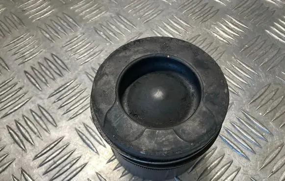 Peugeot 5008 Piston 