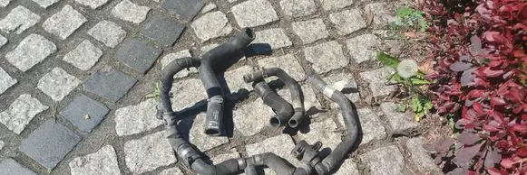 Audi RS3 Engine coolant pipe/hose 8V0121030B