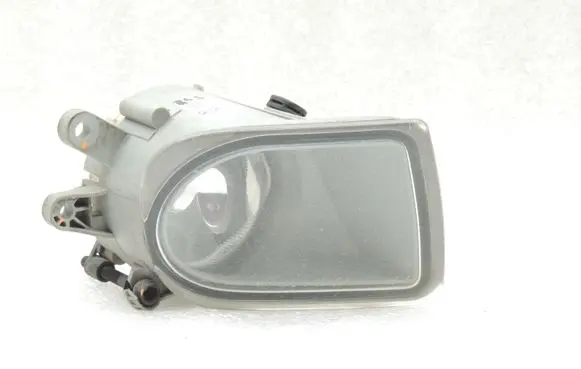 Volvo V50 Front fog light 30698630 0305075002