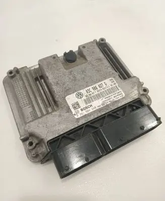 Volkswagen Golf VI Engine control unit/module 03C906027G 03C906027F 0261S04348