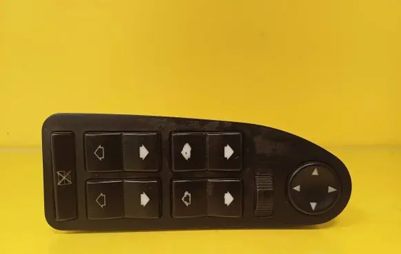 BMW 5 E39 Electric window control switch 8368979 61.31-8368979