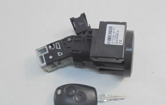 Dacia Sandero Ignition lock 285916556R