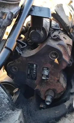 BMW X3 E83 Fuel injection high pressure pump 7788670 0445010045 046944