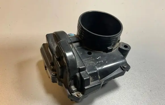 Peugeot 207 Throttle valve 760491980 A2C53386323 27071023054