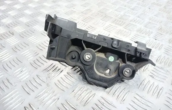 Nissan Note (E11) Other engine bay part 8200397012
