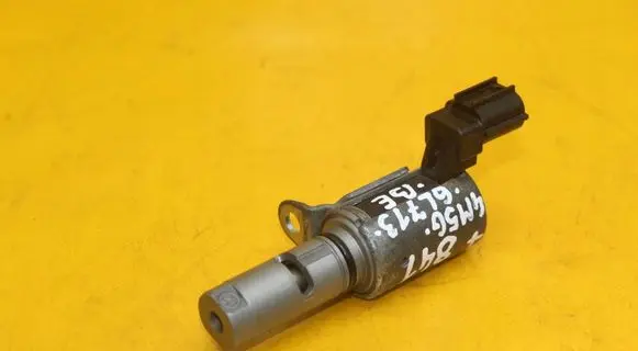 Ford Focus Camshaft vanos timing valve 4M5G-6L713BE
