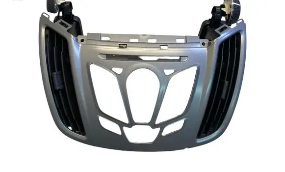 Radio/GPS head unit trim