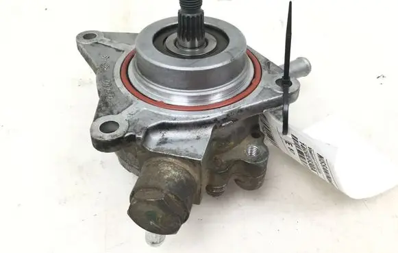 Nissan Navara Vacuum pump 14650EB30A