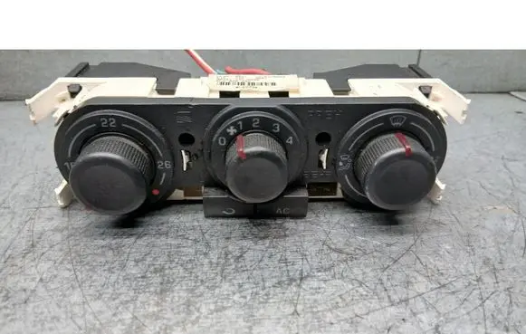 Seat Ibiza III (6L) Air conditioning/heating control unit 6L0820045