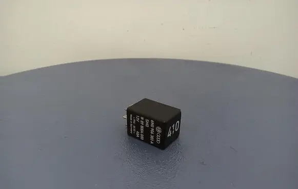 Volkswagen Polo III 6N 6N2 6NF Other relay 6N0906383A