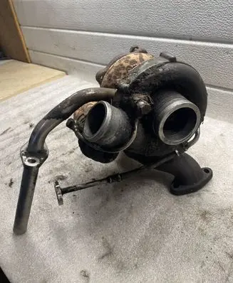 Audi A6 S6 C4 4A Turbo 046145703G