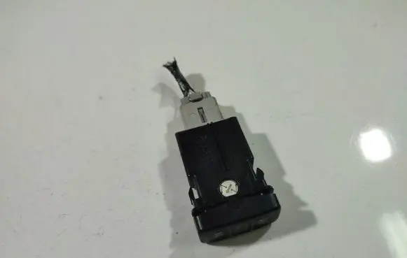 Toyota Avensis Verso Other switches/knobs/shifts 191333
