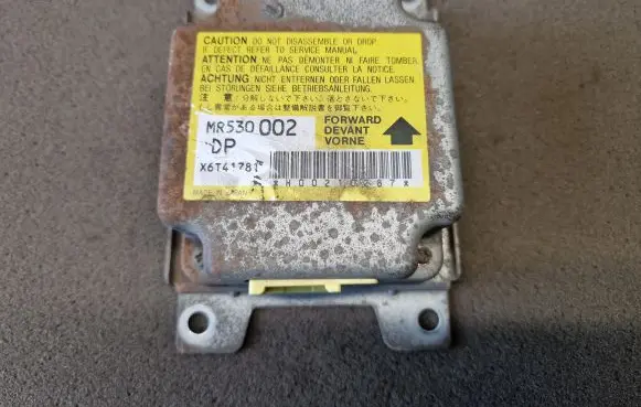 Mitsubishi Pajero Sport I Airbag control unit/module MR530002
