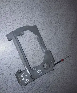 BMW 5 E39 Front door exterior handle/bracket 51218245354 8245354
