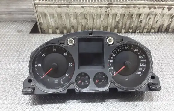 Volkswagen PASSAT B6 Speedometer (instrument cluster) A2C53194181