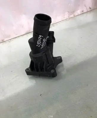 Thermostat/thermostat housing