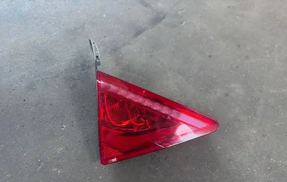 Audi A7 S7 4G Tailgate rear/tail lights 4G8945093